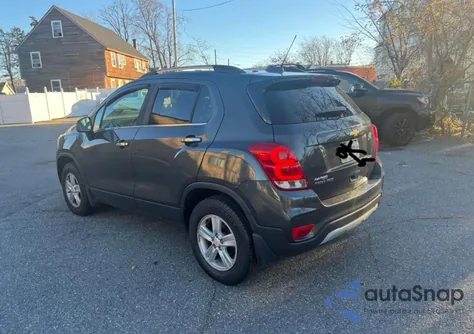 2018 Chevrolet Trax 1Lt из США, поврежденный, VIN KL7CJPSB3JB684904